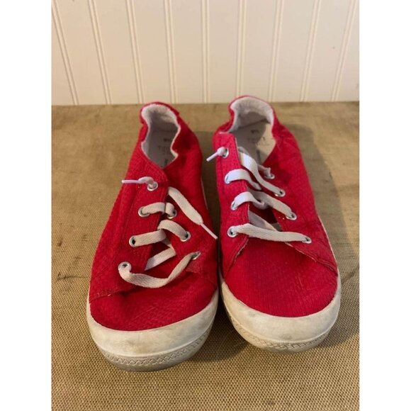 🌸3/$15🌸Red Canvas Sneakers sz 9.5 with Memory Foam Insoles - Picture 5 of 6